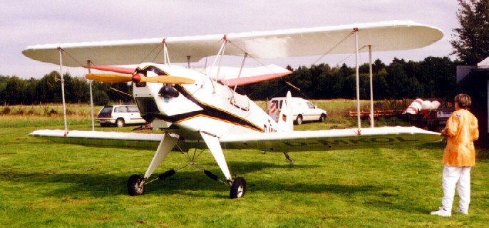 Doppeldecker UL-Flugzeug